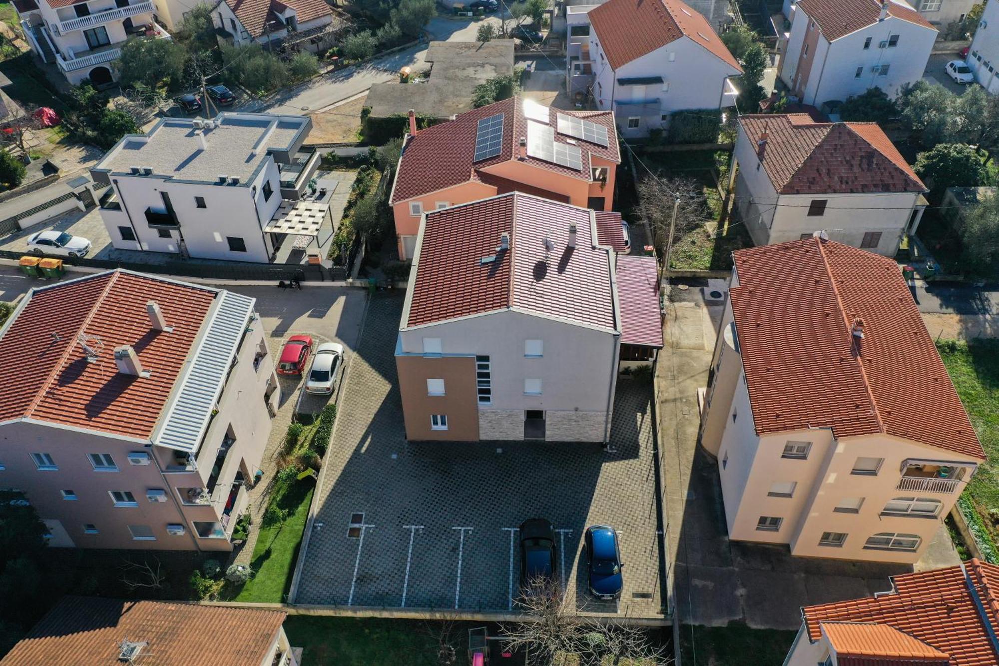 Apartment Matek Zara Esterno foto