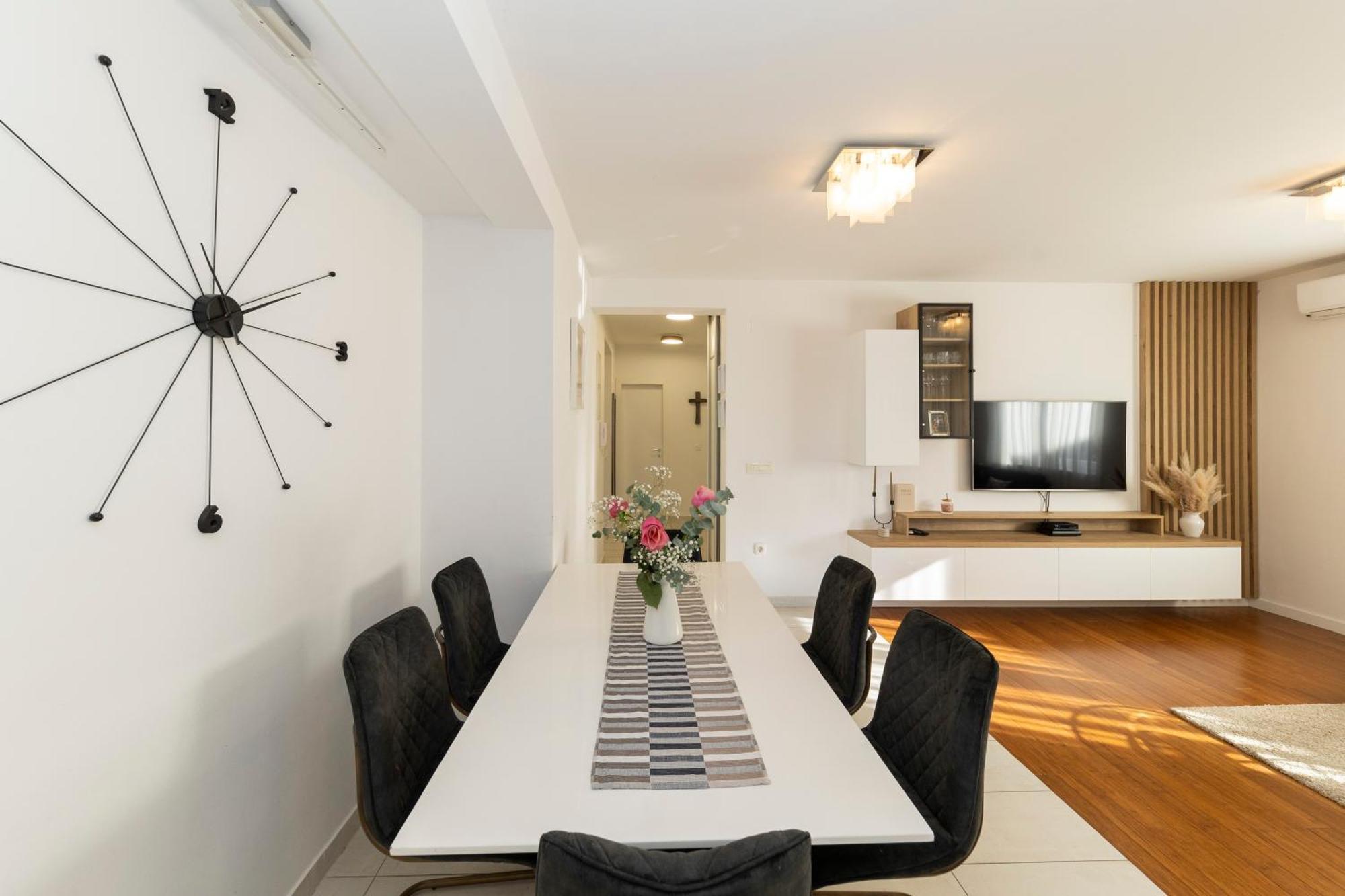 Apartment Matek Zara Esterno foto